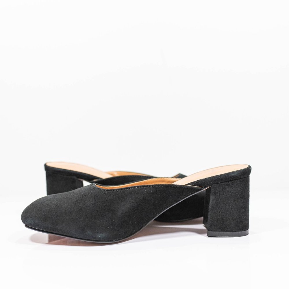 Nanette Lepore Peggy Mules - Picture 7 of 14